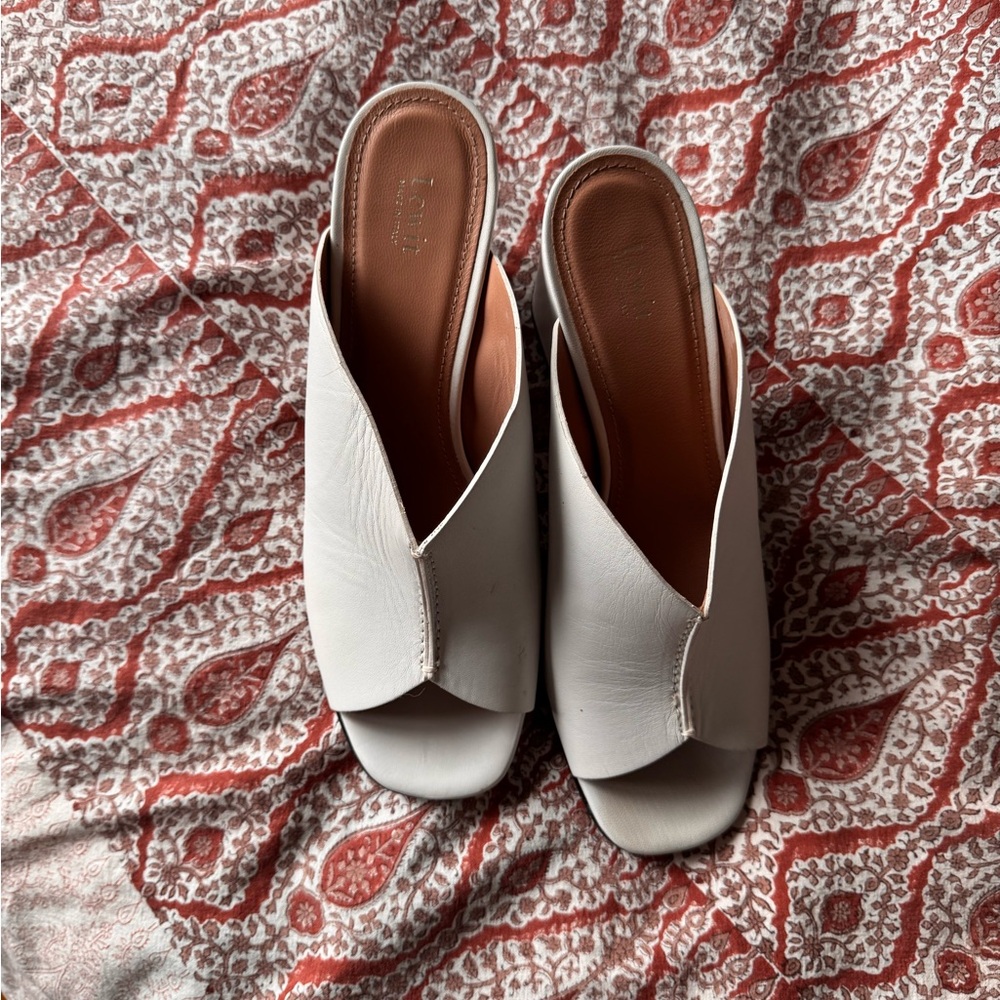 Elegant White Women's Shoes